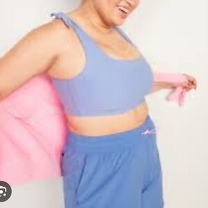 Old Navy Tie Shoulder Powersoft Sports Bra